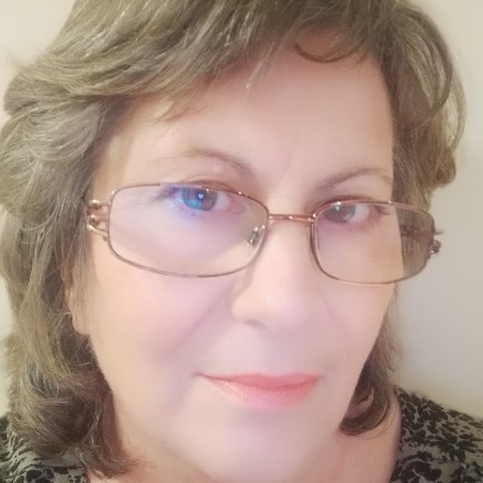 Linda Hollis
